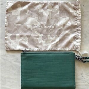 Dagne Dover Forest Green Wrist Wallet